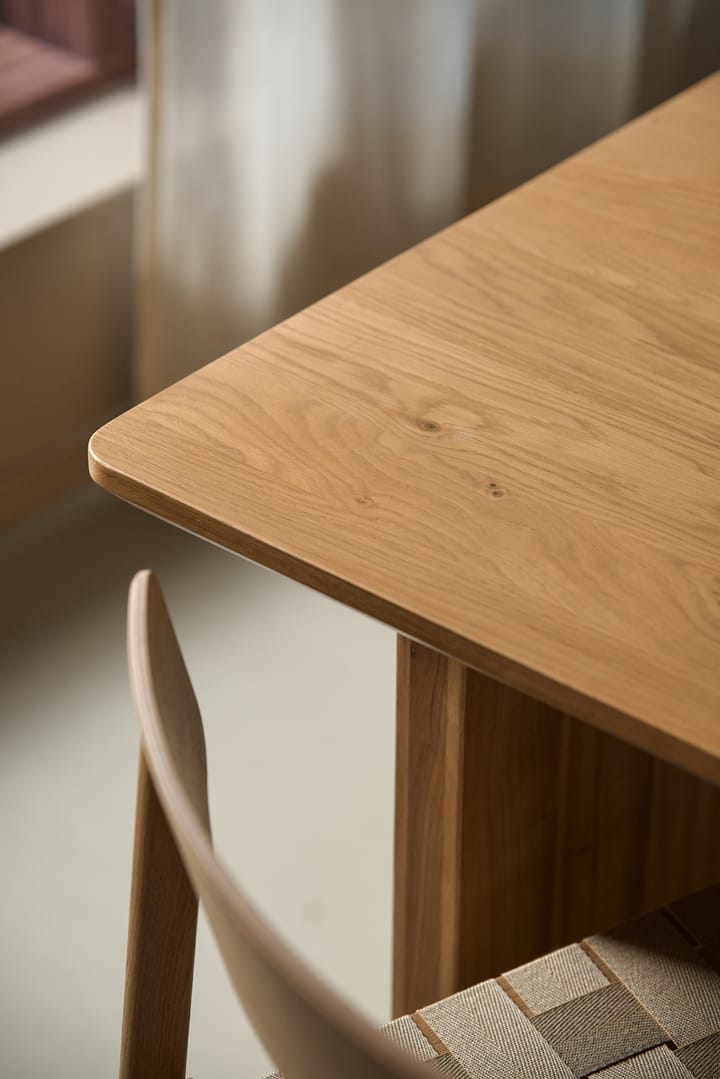 Berghem dining table 90x220 cm, Laqurered oak 1898