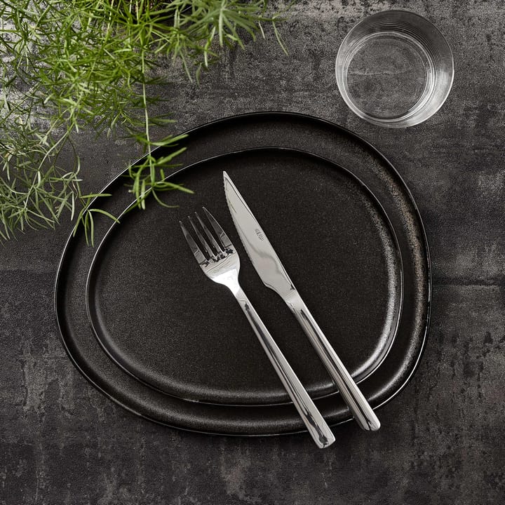 Raw Organic plate 29x25 cm, Titanium Black Aida