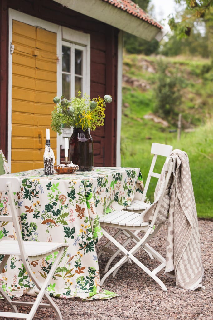 Ängsö tablecloth 145x250 cm, Multi-beige Almedahls