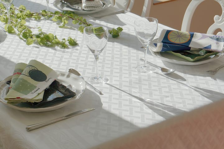 Draken table cloth 150x300 cm, White Almedahls