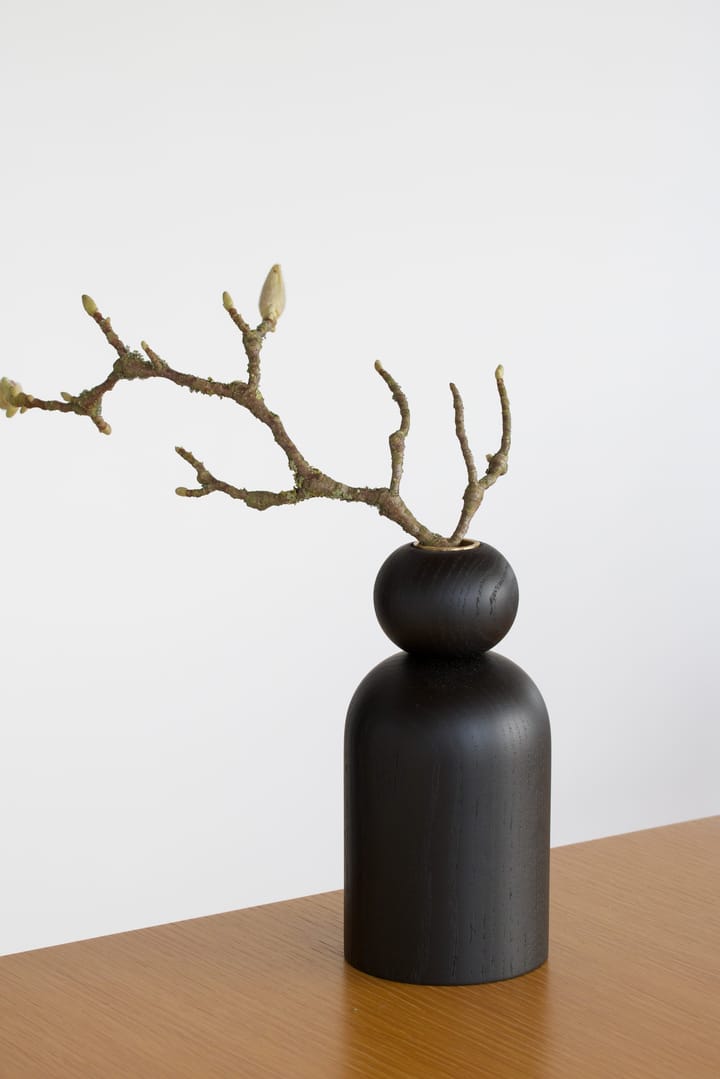 Shape ball vase, Black stained oak Applicata