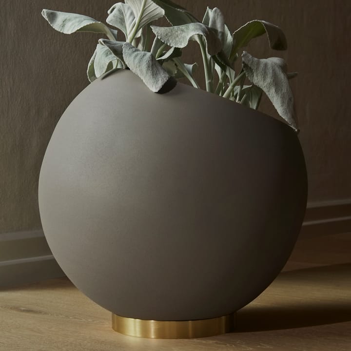 Globe flowerpot Ø37 cm, Taupe AYTM