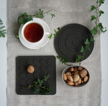 Circle round trivet Ø20 cm - Black - Born In Sweden