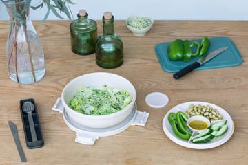 Make & Take sallad bowl. 1.3 L - Light grey - Brabantia