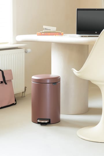 New Icon pedal bin 12 liter - Satin taupe - Brabantia