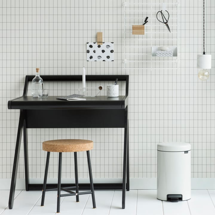 New Icon pedal bin 12 liter, white Brabantia