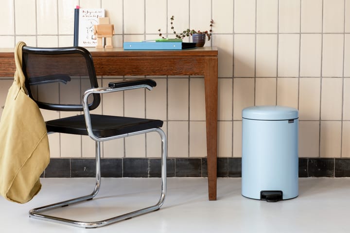 New Icon pedal bin 20 liter, Dreamy blue Brabantia