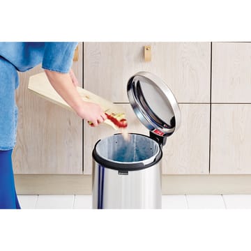 New Icon pedal bin 20 liter - Matt steel fingerprint proof - Brabantia