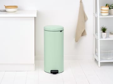 New Icon pedal bin 30 liter - Jade green - Brabantia