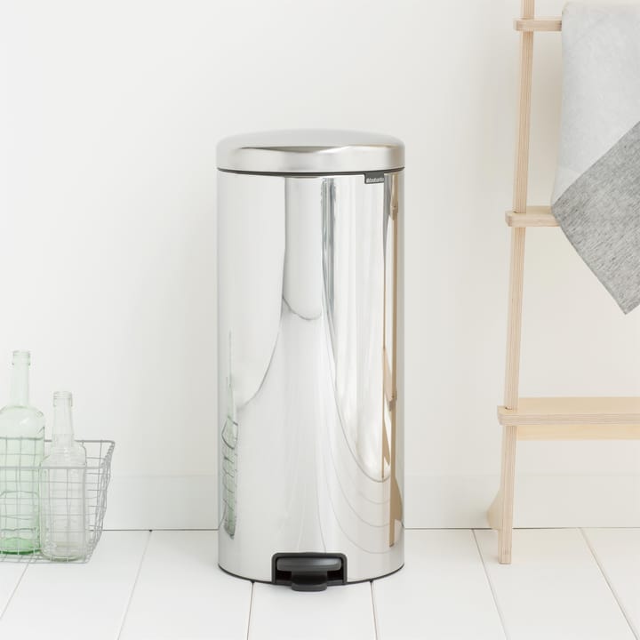 New Icon pedal bin 30 liter, matt steel Brabantia