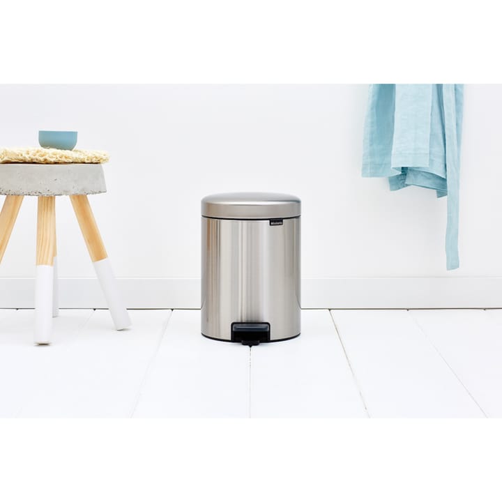 New Icon pedal bin 5 liter, Matt steel fingerprint proof Brabantia