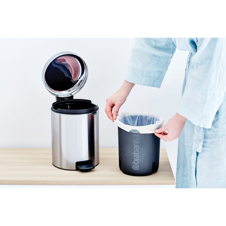 New Icon pedal bin 5 liter, Matt steel fingerprint proof Brabantia