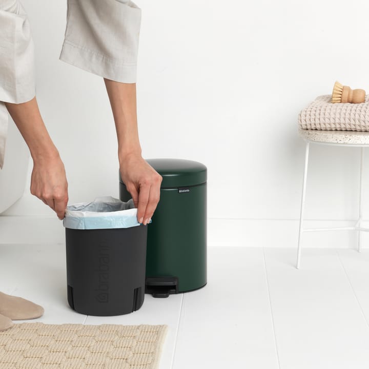 New Icon pedal bin 5 liter, pine green Brabantia