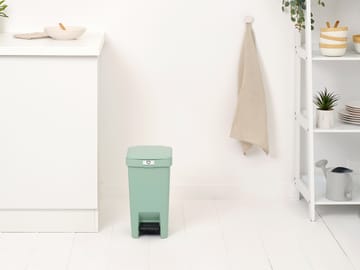 StepUp pedal bin 10 L - Jade green - Brabantia