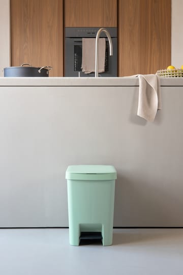 StepUp pedal bin 25 L - Jade green - Brabantia