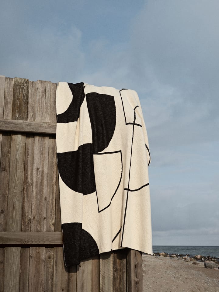 Maren throw 130x180 cm, Black-off white Broste Copenhagen