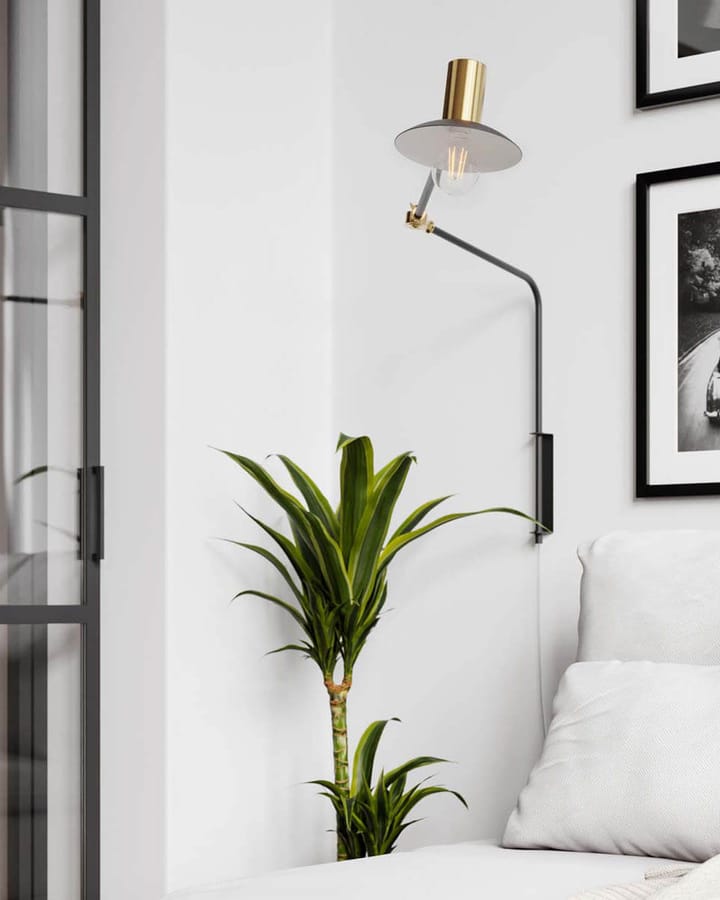 Quinn wall lamp long, Matte black By Rydéns