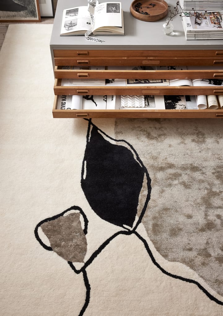 Abstract rug  250x350 cm, Ivory Classic Collection