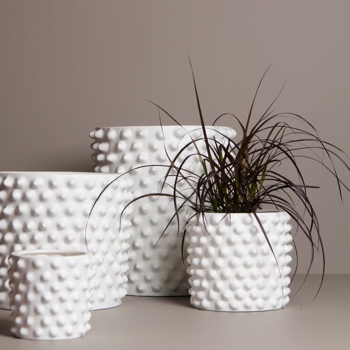 Cloudy flower pot matte white, medium DBKD