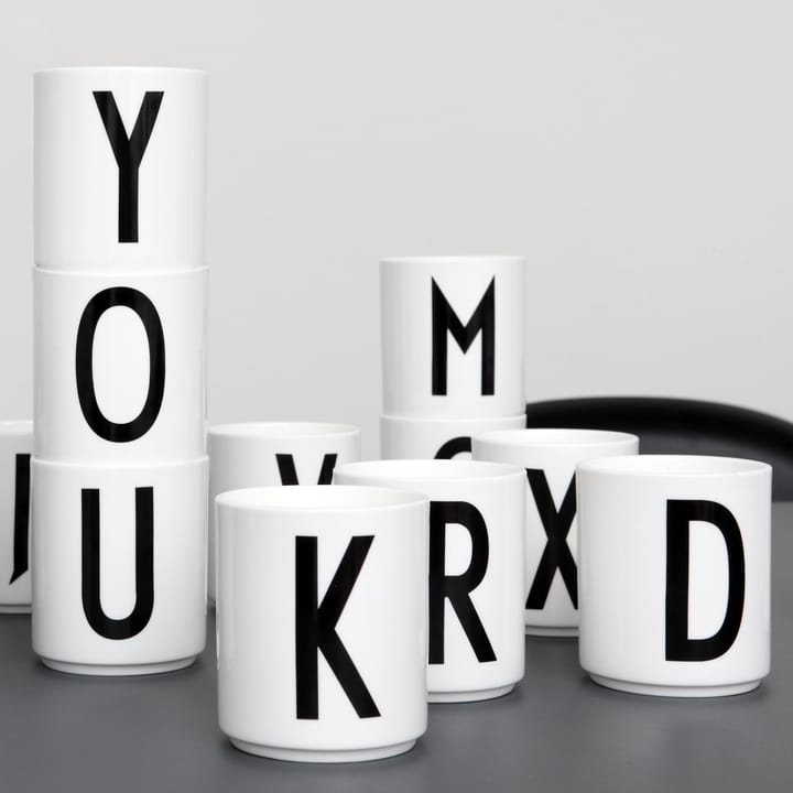 Design Letters cup, F Design Letters