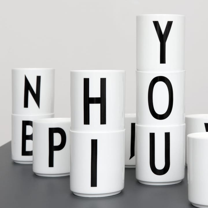 Design Letters cup, O Design Letters