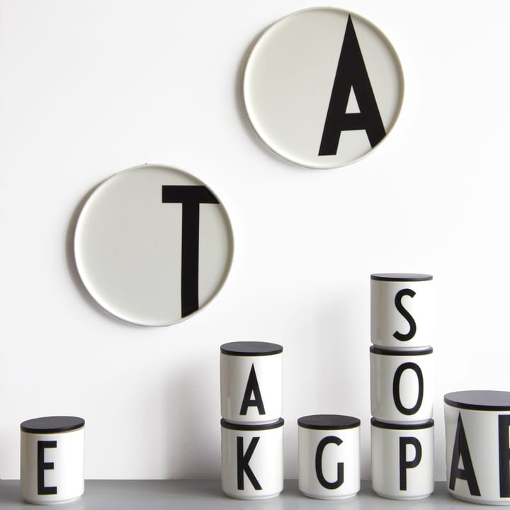 Design Letters plate, K Design Letters