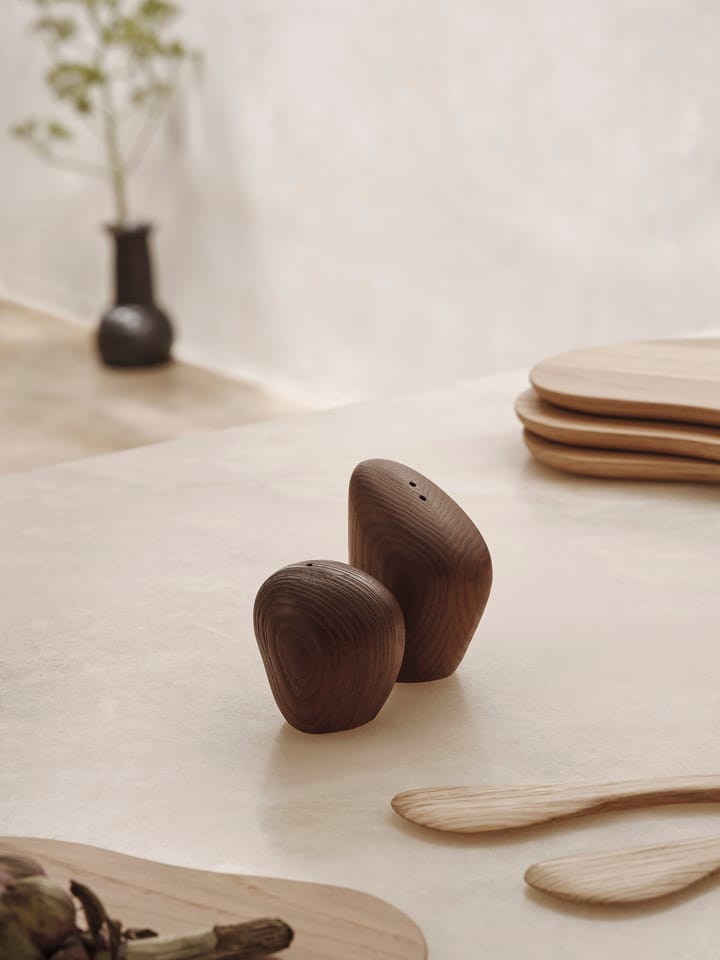 Cairn salt- and pepper mill, Dark brown ferm LIVING