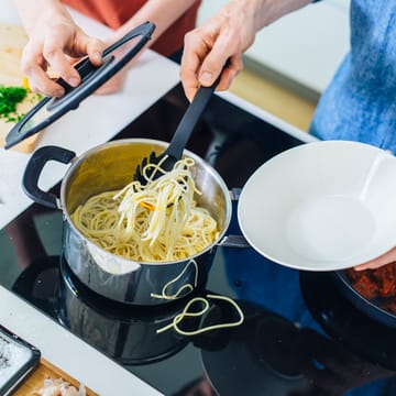 Functional Form pasta spoon 29 cm - Black - Fiskars