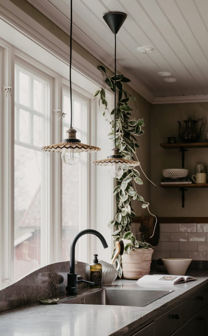 Cobbler pendant lamp Ø25 cm, Brown Globen Lighting