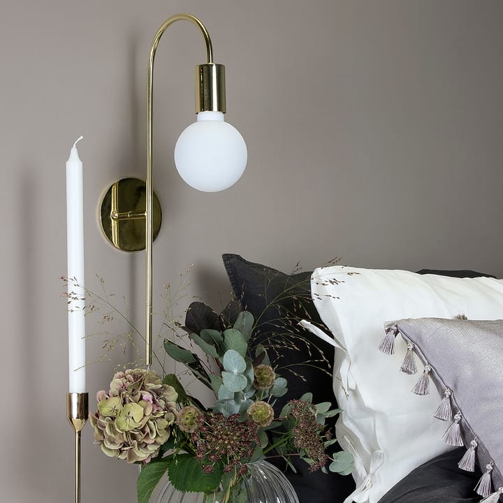 Grace wall lamp, brass Globen Lighting