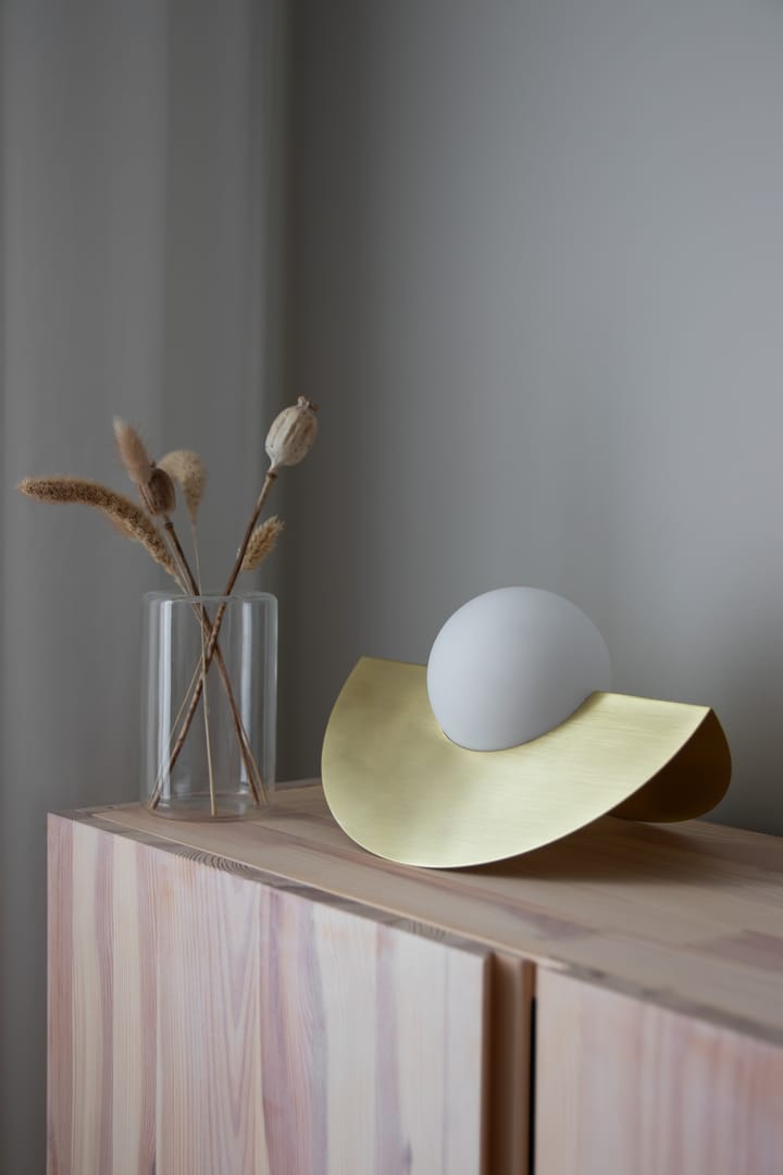 Roccia table lamp, Brushed brass Globen Lighting