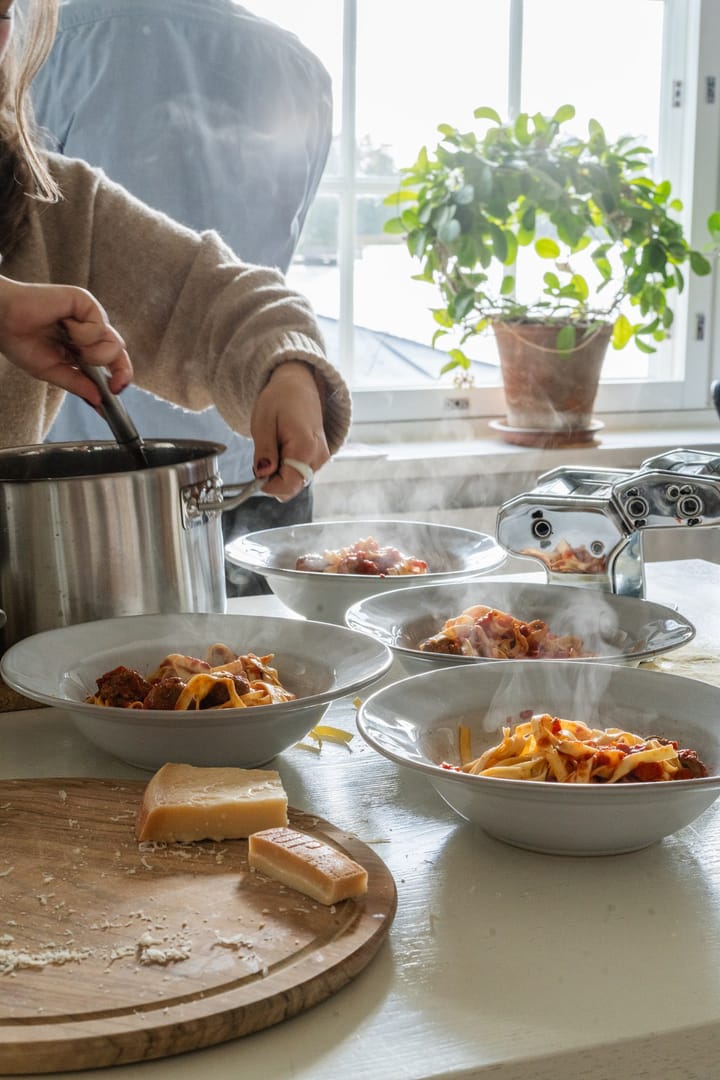 Heirol x Nosse Smooth pasta plate Ø25 cm, Stone Heirol