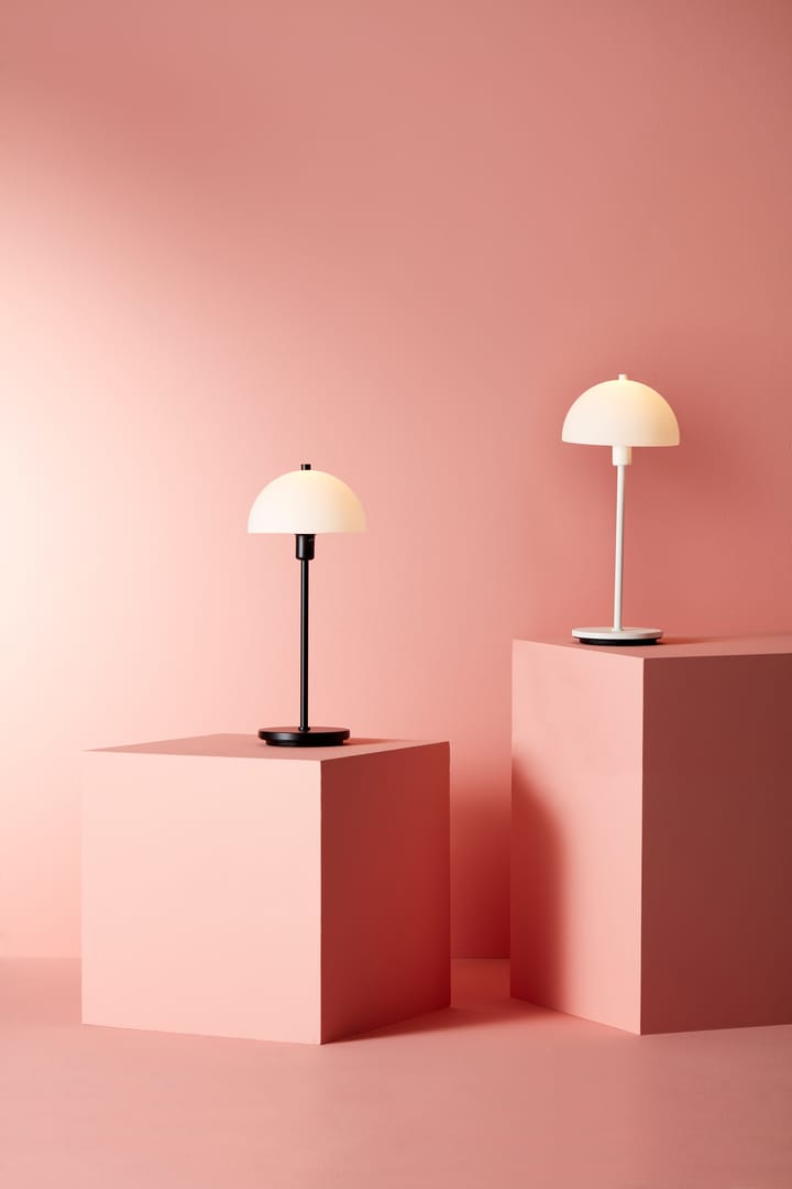 Vienda X table lamp, black Herstal