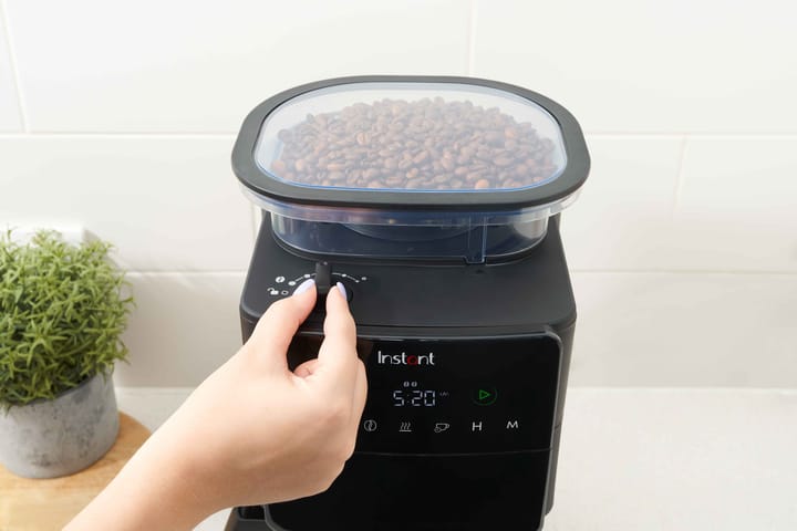 Instant Pot Bean to Cup coffee maker, Black Instant Pot