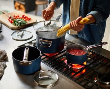 Space non-stick saucepan with lid Ø15 cm - Blue - Joseph Joseph