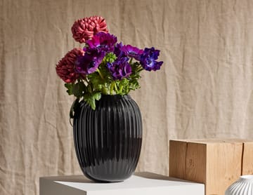 Hammershøi vase medium - Black - Kähler