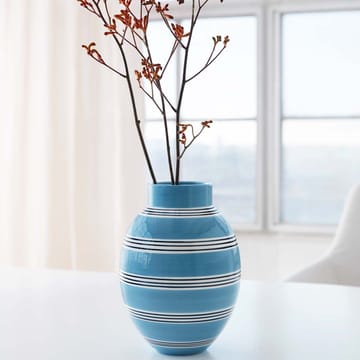 Omaggio Nuovo Vase - Medium blue, h30 cm - Kähler