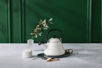 Le Creuset Kone kettle with whistle - White - Le Creuset