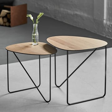 Curve side table M - oak - LIND DNA