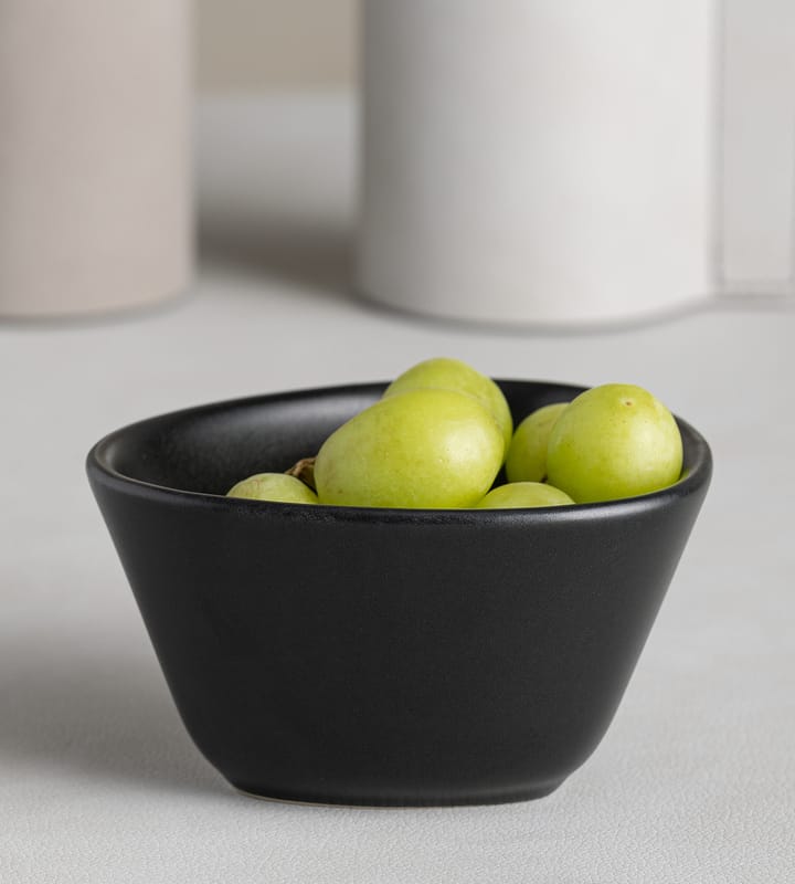 Curve Stoneware bowl S 10x11 cm, black LIND DNA