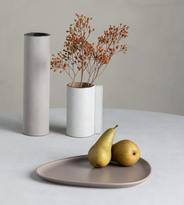 Curve Stoneware plate 26x30 cm - Warm Grey - LIND DNA