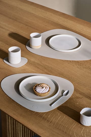 Nupo place mat curve M - Oyster white - LIND DNA