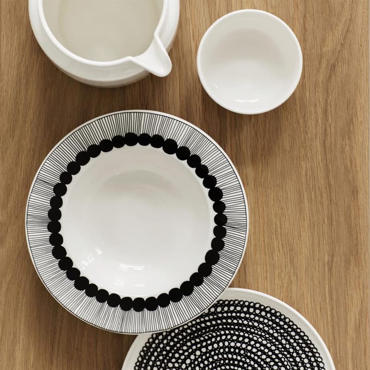 Räsymatto plate Ø 20 cm, black-white, small dots Marimekko