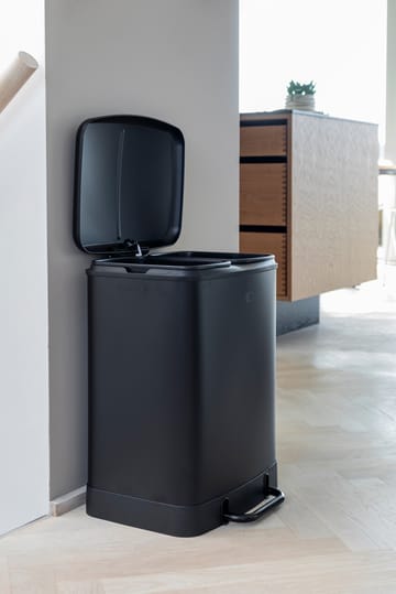 Wonda pedal bin 24 litres - Black - Mette Ditmer