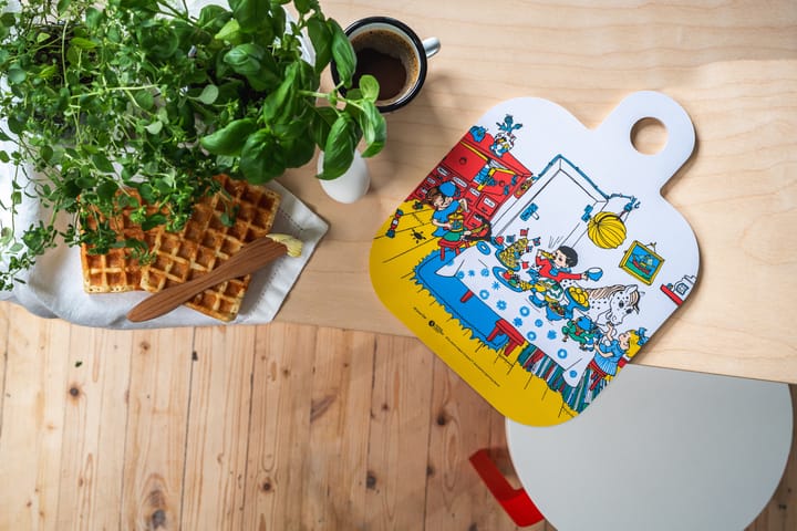 Pippi Chop & Serve cutting board 25x32 cm, Villa Villekulla Muurla