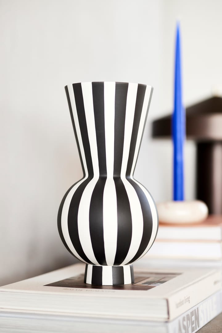 Toppu vase Ø14.5 cm, Black-white OYOY