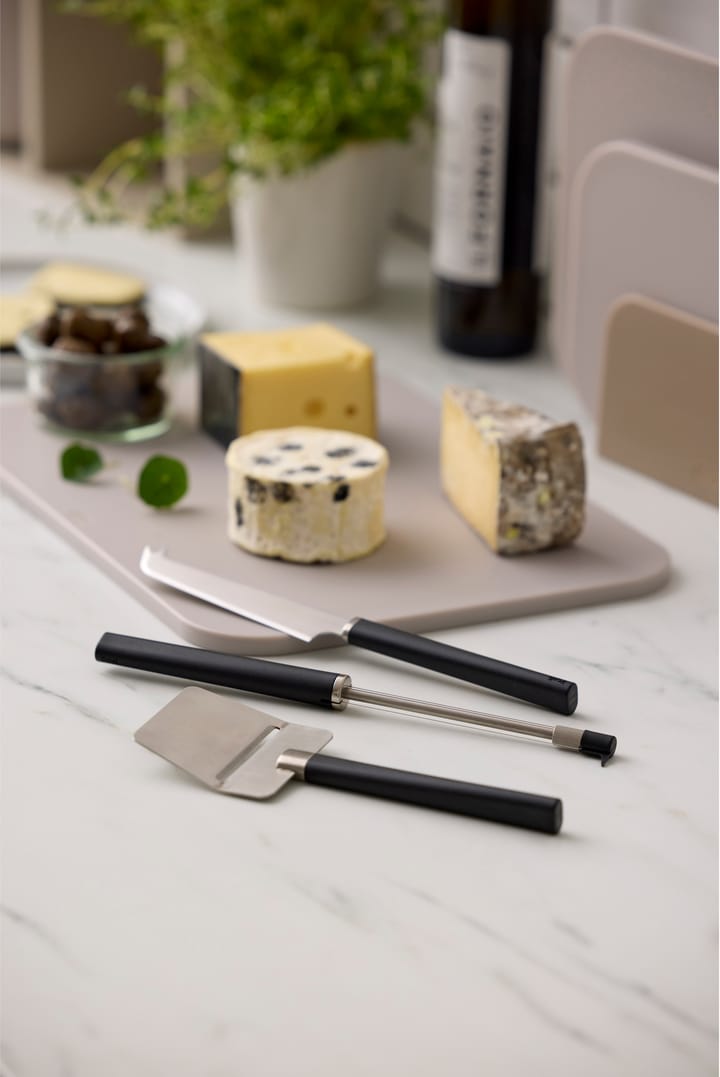 Emma cheese cutter 24 cm, Black Rosti