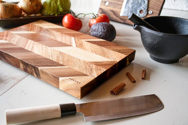 Satake cutting board with measuring points 35.5x23.5 cm, Acacia Satake