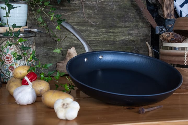 Satake frying pan in carbon steel, 28 cm Satake