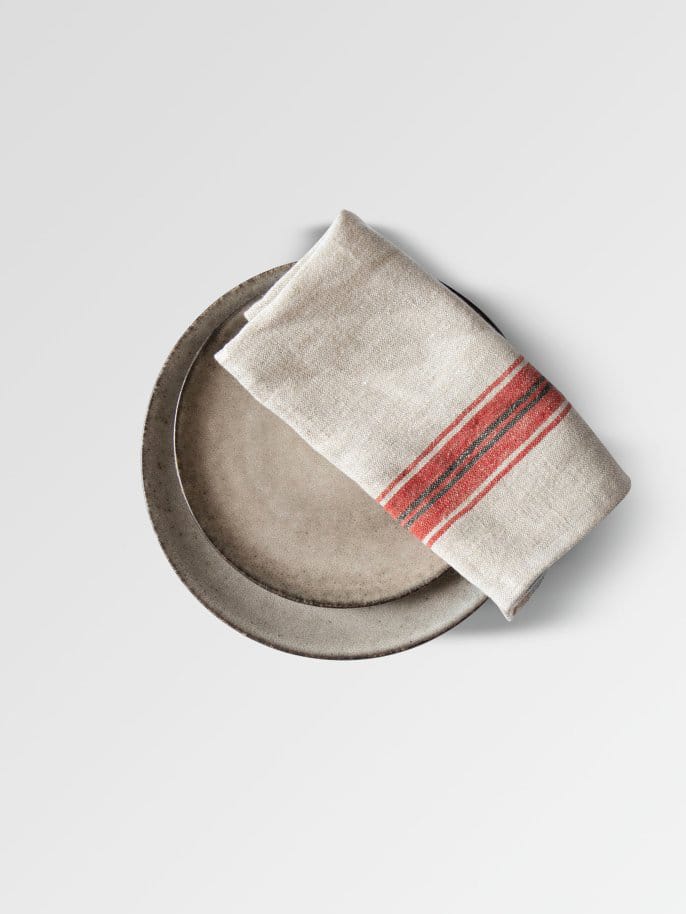 Astrid linen napkin 50x50 cm, Red Tell Me More